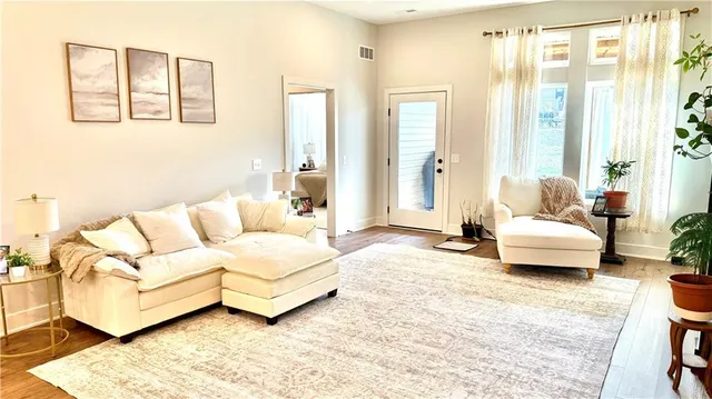 $305,000 | 3000 Sheffield Lane, St. Joseph, MO 64506