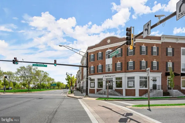 $430,000 | 3422 Angelica Way, Unit 103, Frederick, MD 21704