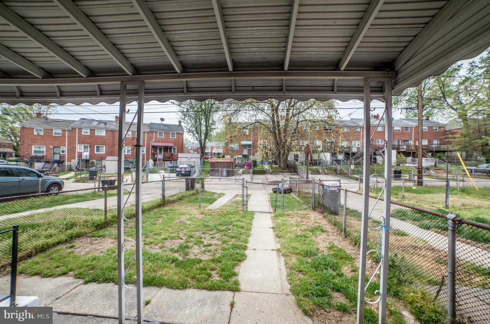 562 Brisbane Road Baltimore, MD 21229 - Photo 11 of 26 Exterior (Rear)