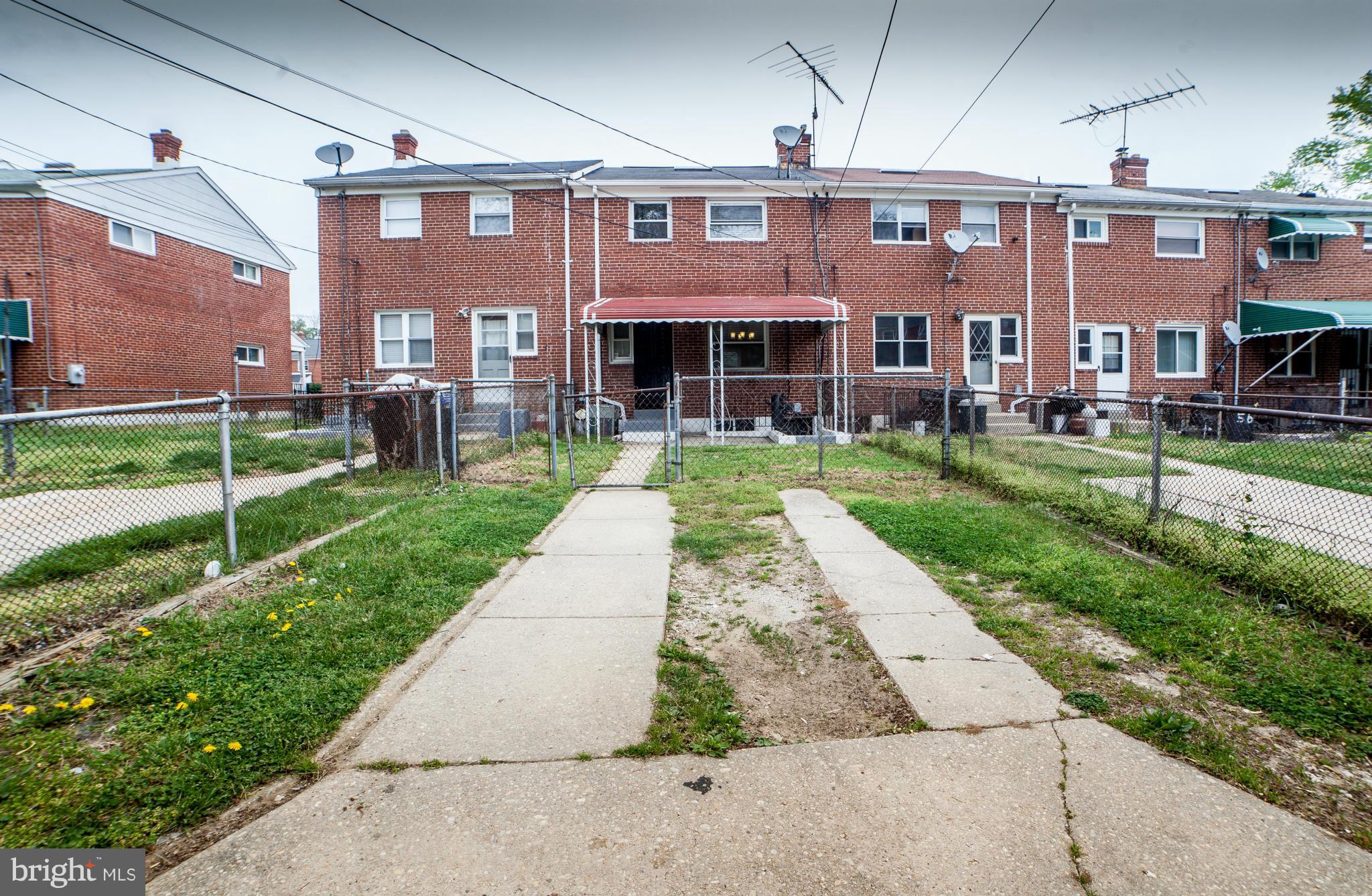 562 Brisbane Road Baltimore, MD 21229 - Photo 13 of 26 Exterior (Rear)