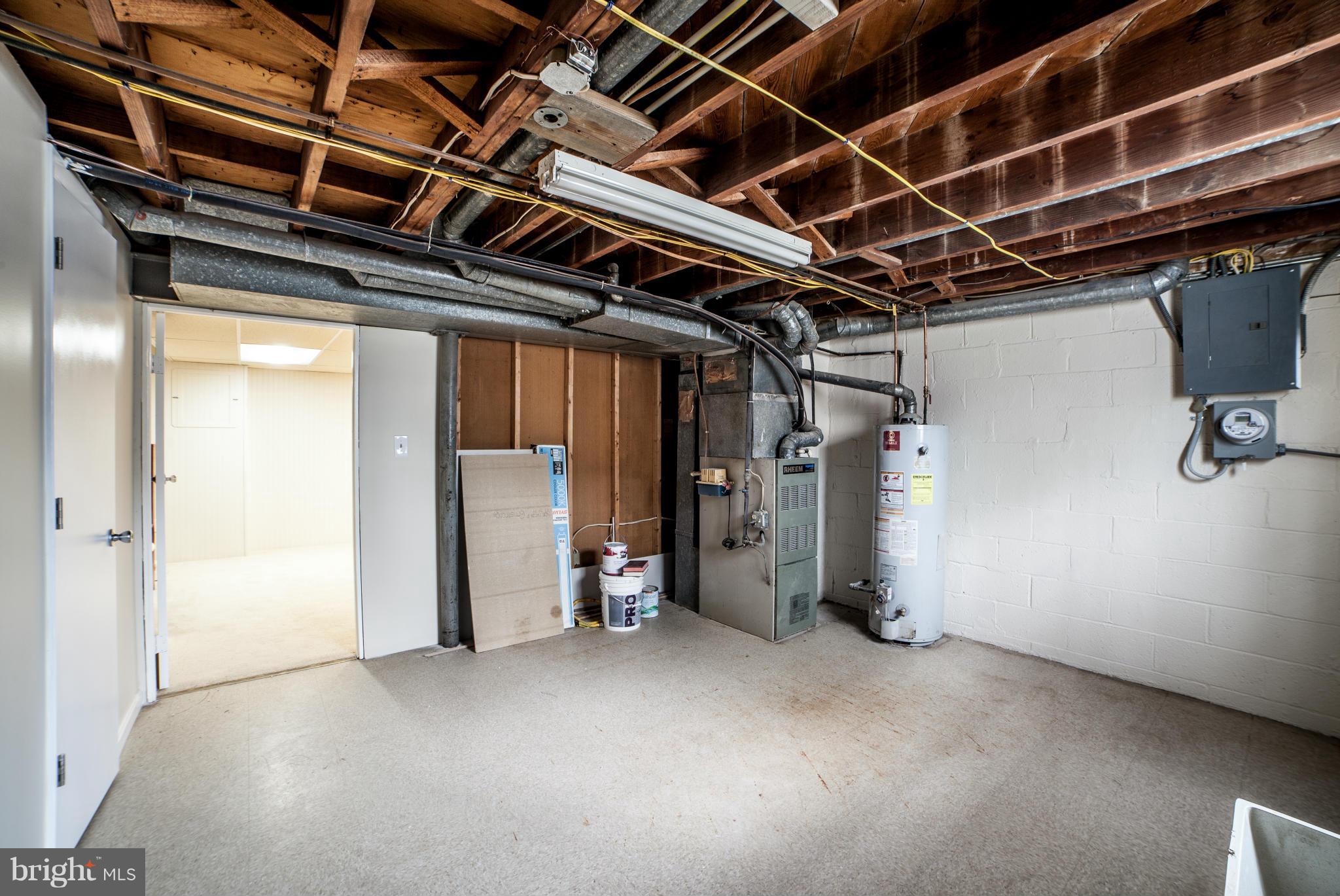 562 Brisbane Road Baltimore, MD 21229 - Photo 18 of 26 Basement