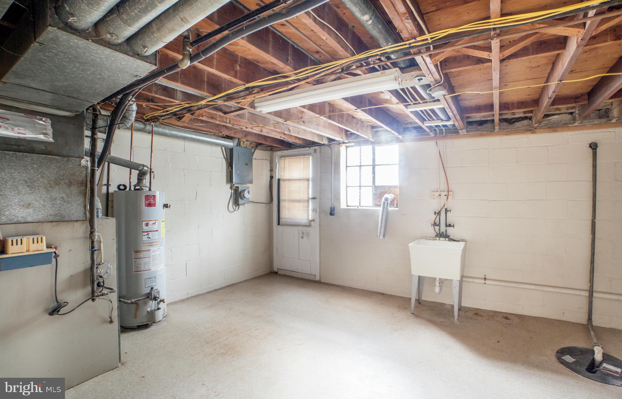 562 Brisbane Road Baltimore, MD 21229 - Photo 19 of 26 Basement