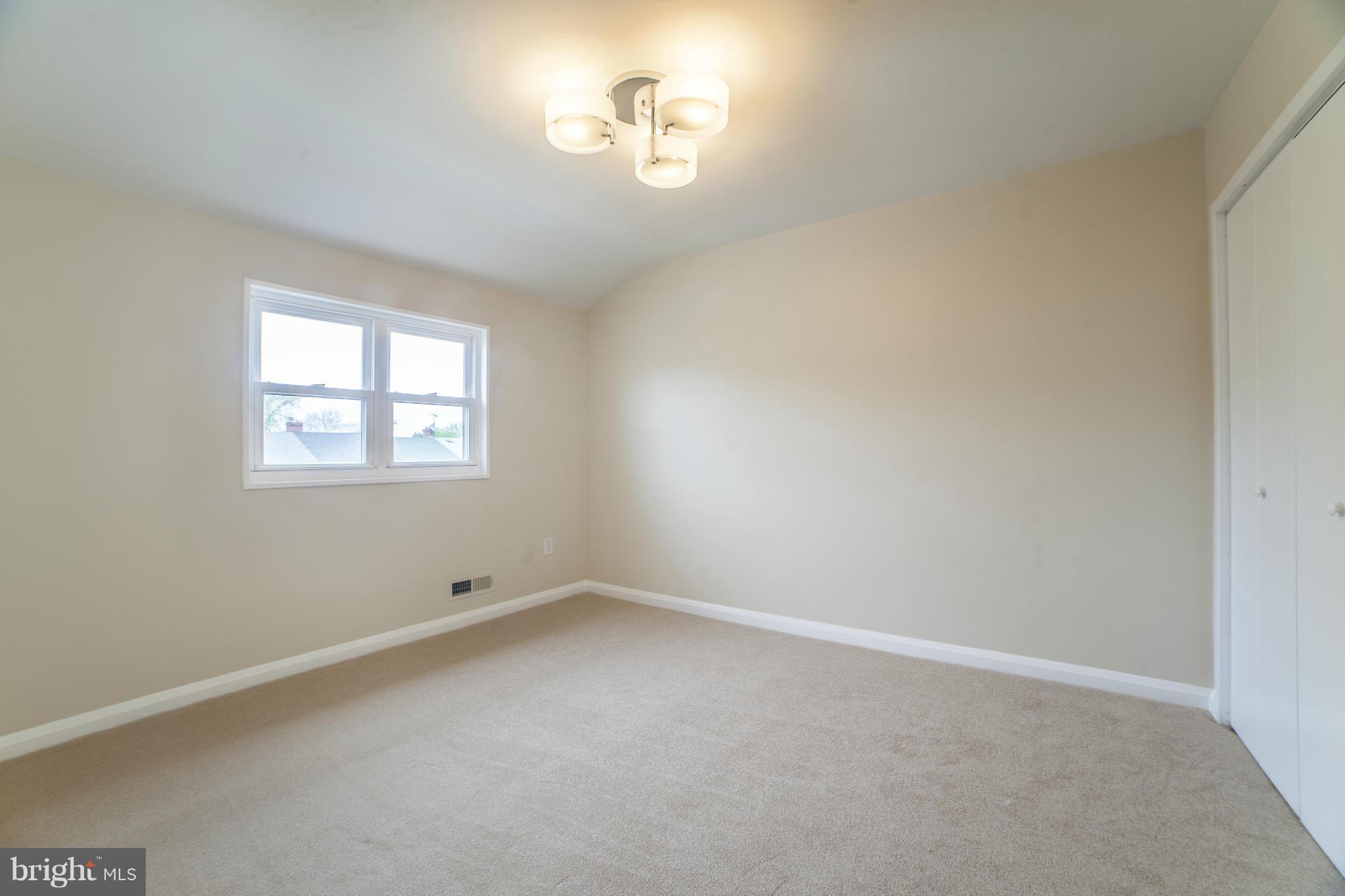 562 Brisbane Road Baltimore, MD 21229 - Photo 23 of 26 Bedroom