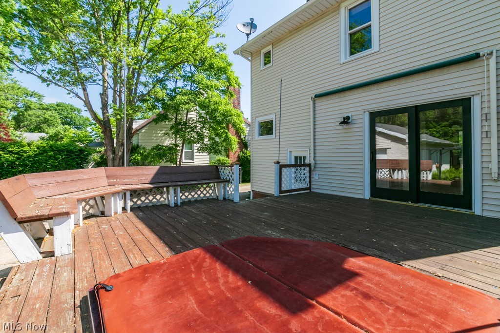 1772 Lyndhurst Road Lyndhurst, OH 44124 - Photo 39 of 43