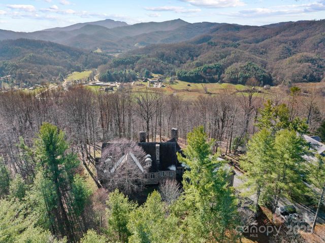 $2,550,000 | 1676 Valle Cay Drive, Vilas, NC 28692