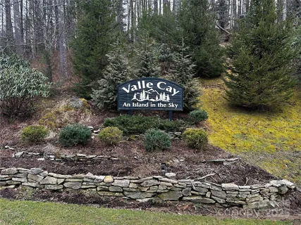 $2,550,000 | 1676 Valle Cay Drive, Vilas, NC 28692