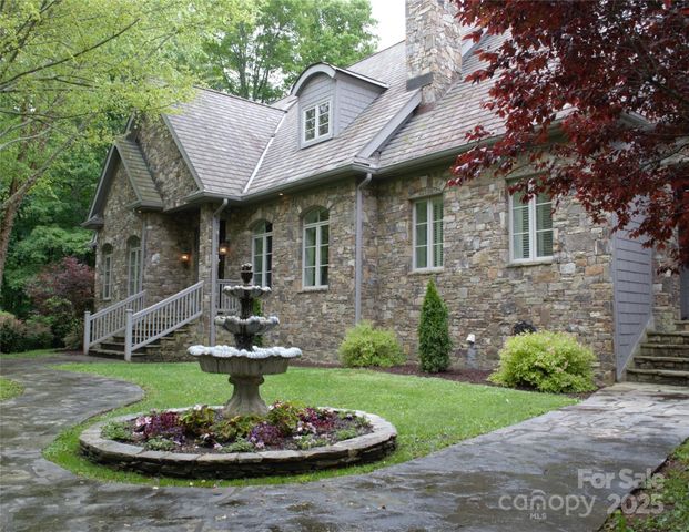 $2,550,000 | 1676 Valle Cay Drive, Vilas, NC 28692