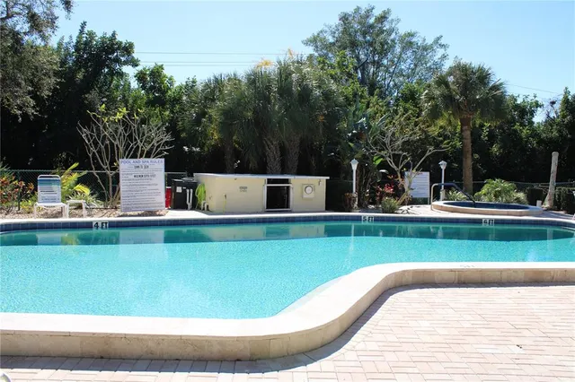 $2,250 | 152 Wild Palm Drive, Unit 152, Bradenton, FL 34210