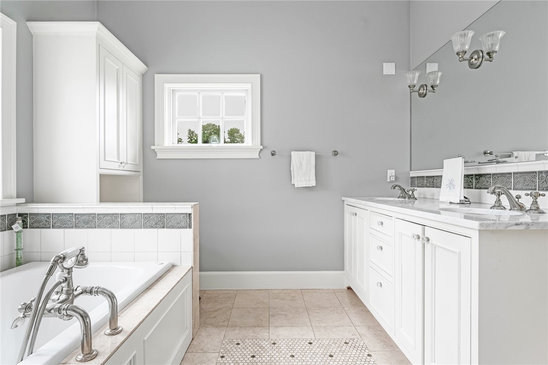 52 Avondale Road Westerly, RI 02891 - Photo 31 of 49