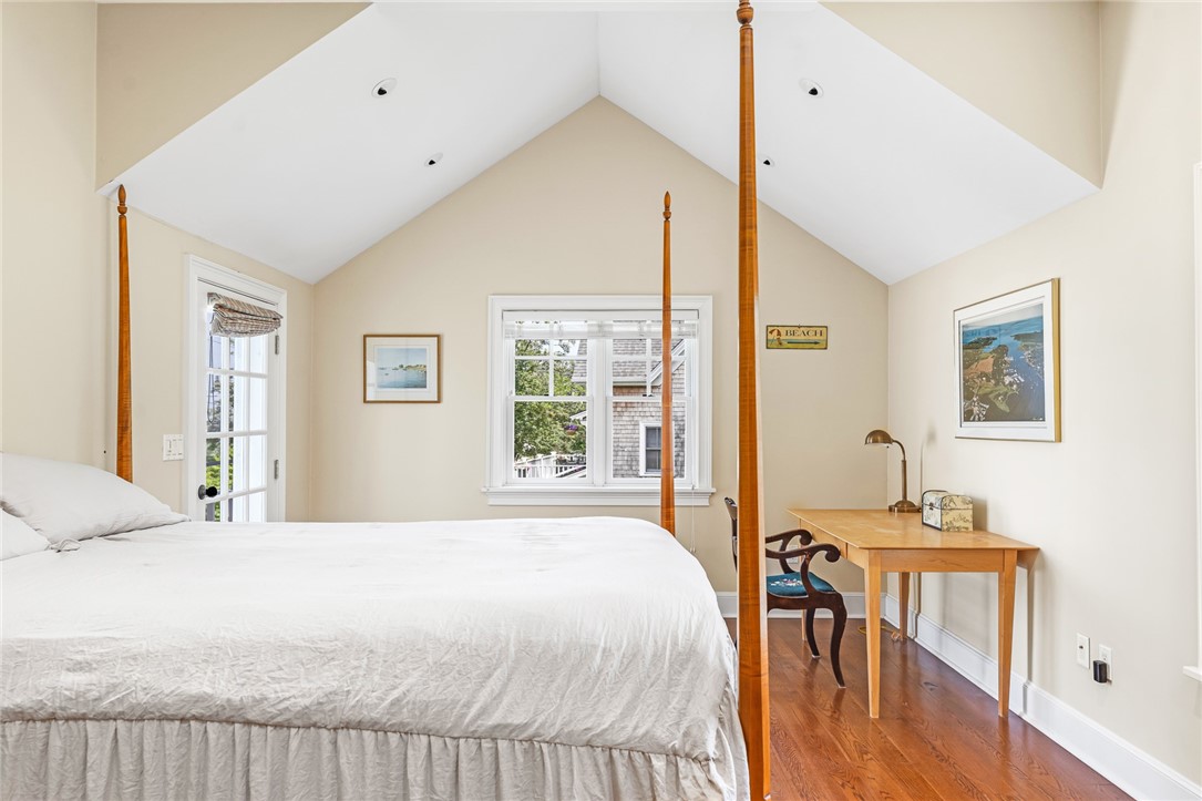 52 Avondale Road Westerly, RI 02891 - Photo 38 of 49