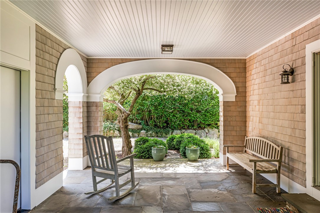 52 Avondale Road Westerly, RI 02891 - Photo 46 of 49