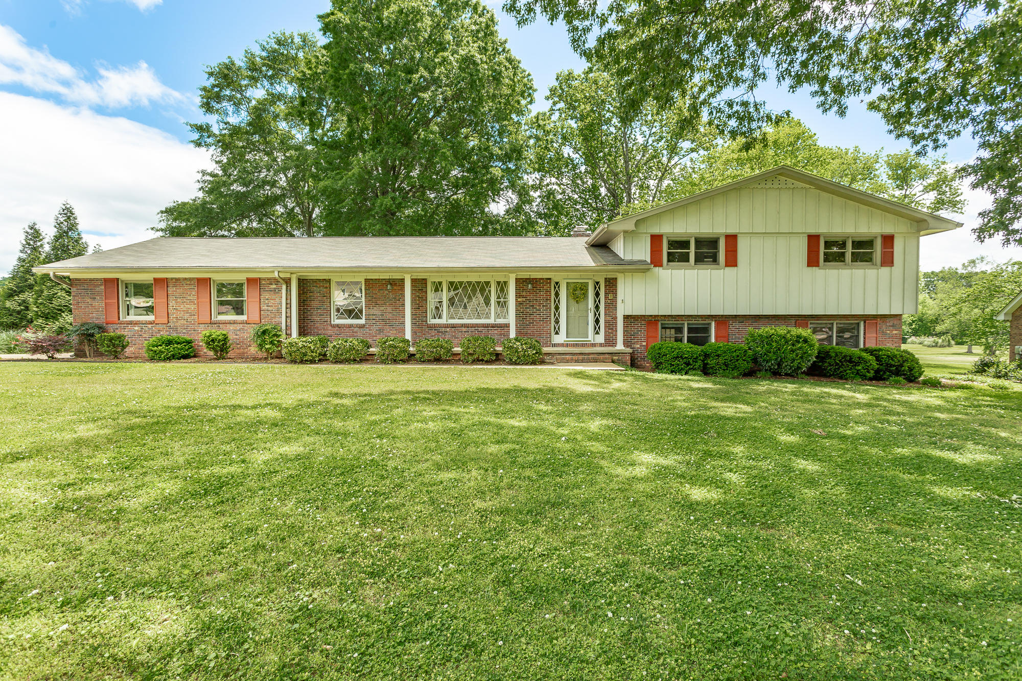 124 Masters Road Hixson, TN 37343 - Photo 1 of 51 124 Masters Rd
