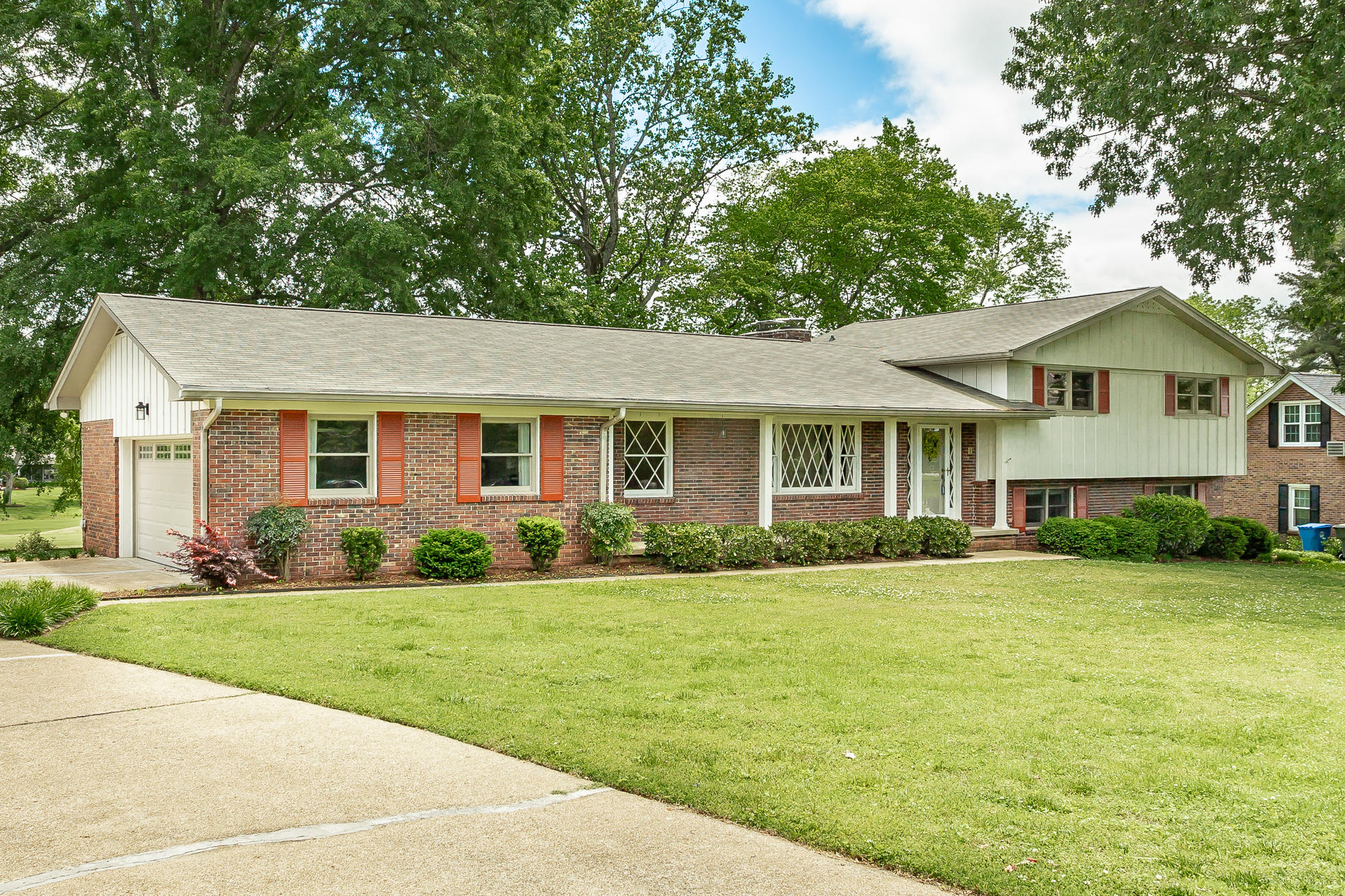 124 Masters Road Hixson, TN 37343 - Photo 2 of 51 124 Masters Rd