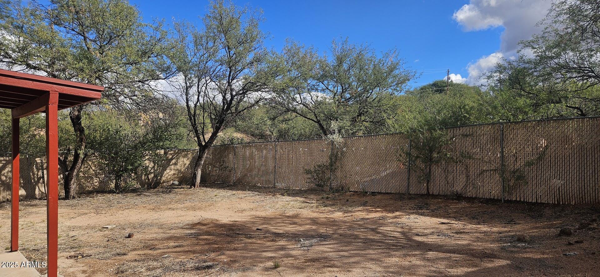 895 Via Esmeralda Rio Rico, AZ 85648 - Photo 4 of 16 20251120_113154