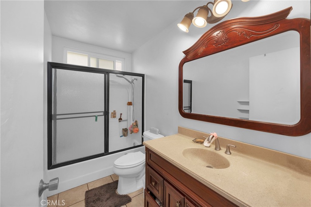 11522 Honeyglen Road, Unit 26 Pacoima, CA 91331 - Photo 12 of 26