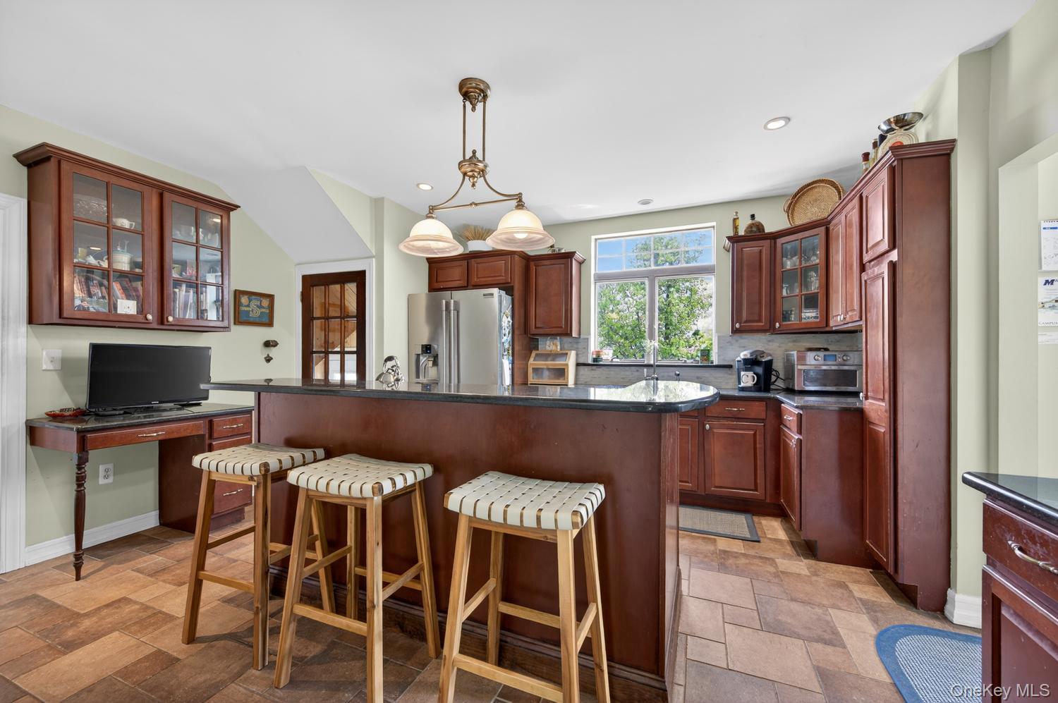 17 Riggs Place Locust Valley, NY 11560 - Photo 14 of 25 Kitchen with cherry cabinets