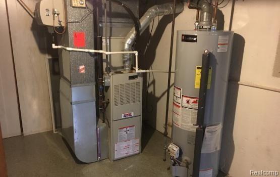 30461 Ridgefield Avenue Warren, MI 48088 - Photo 16 of 17 furnace.jpg