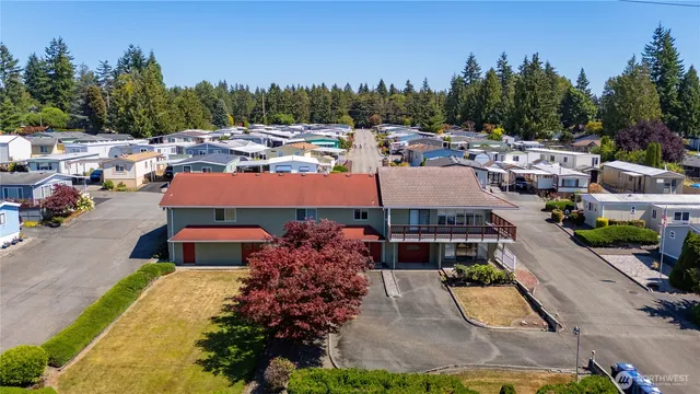 a picture of city view