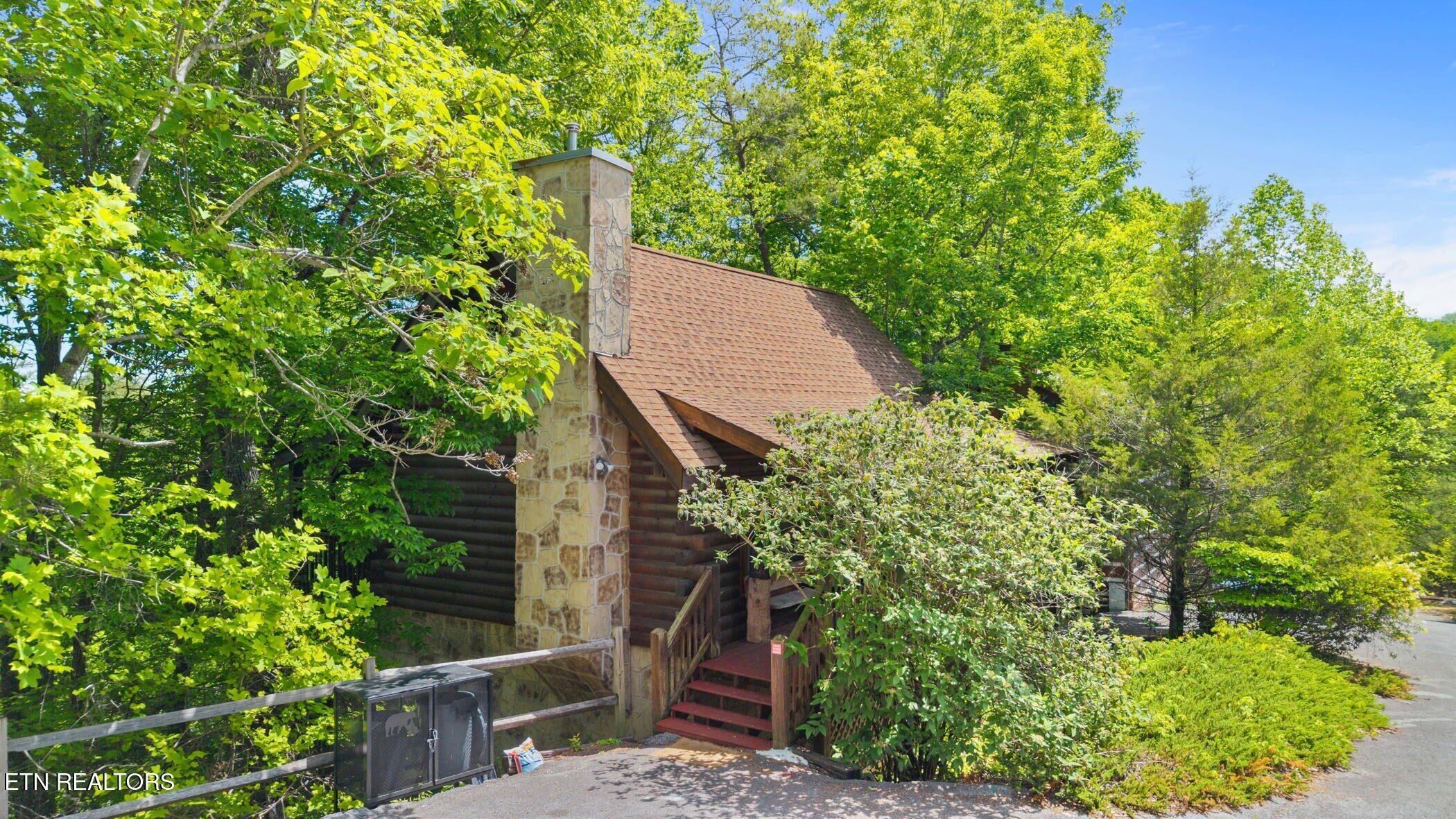 746 Nighthawk Way Pigeon Forge, TN 37863 - Photo 26 of 29 dji_20260501130603_0056_d