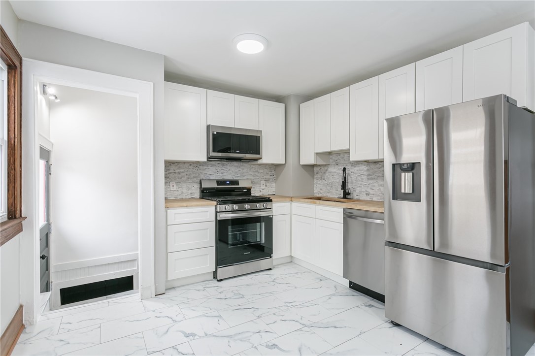 71 Wendhurst Drive Greece, NY 14616 - Photo 5 of 36