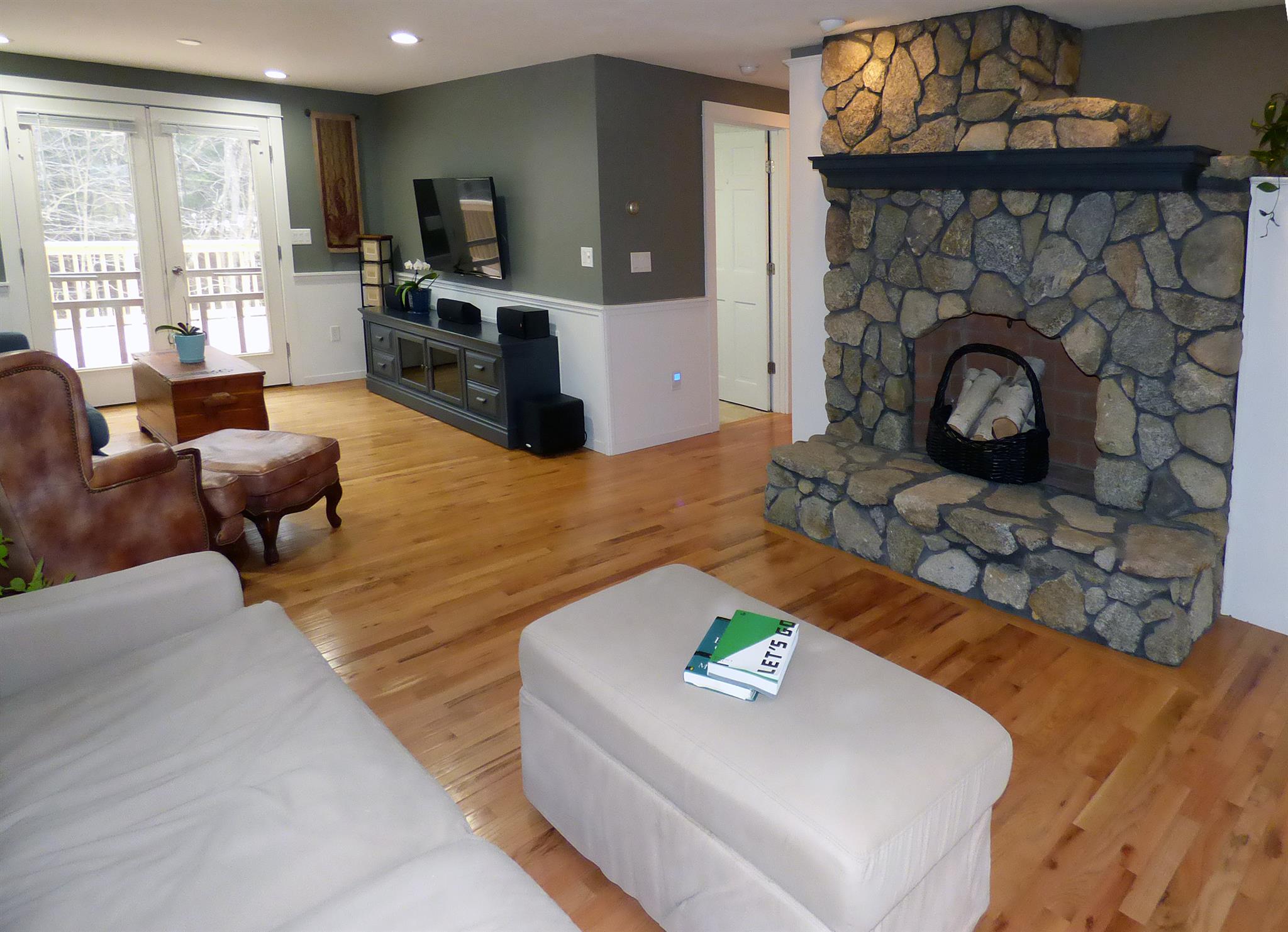 360 Middle Road Tuftonboro, NH 03816 - Photo 11 of 24