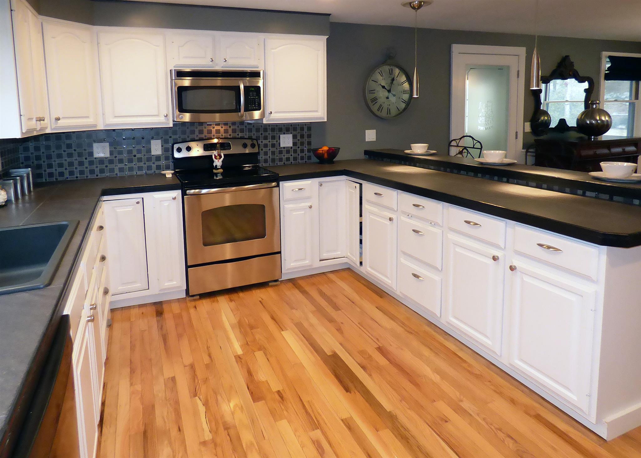 360 Middle Road Tuftonboro, NH 03816 - Photo 4 of 24