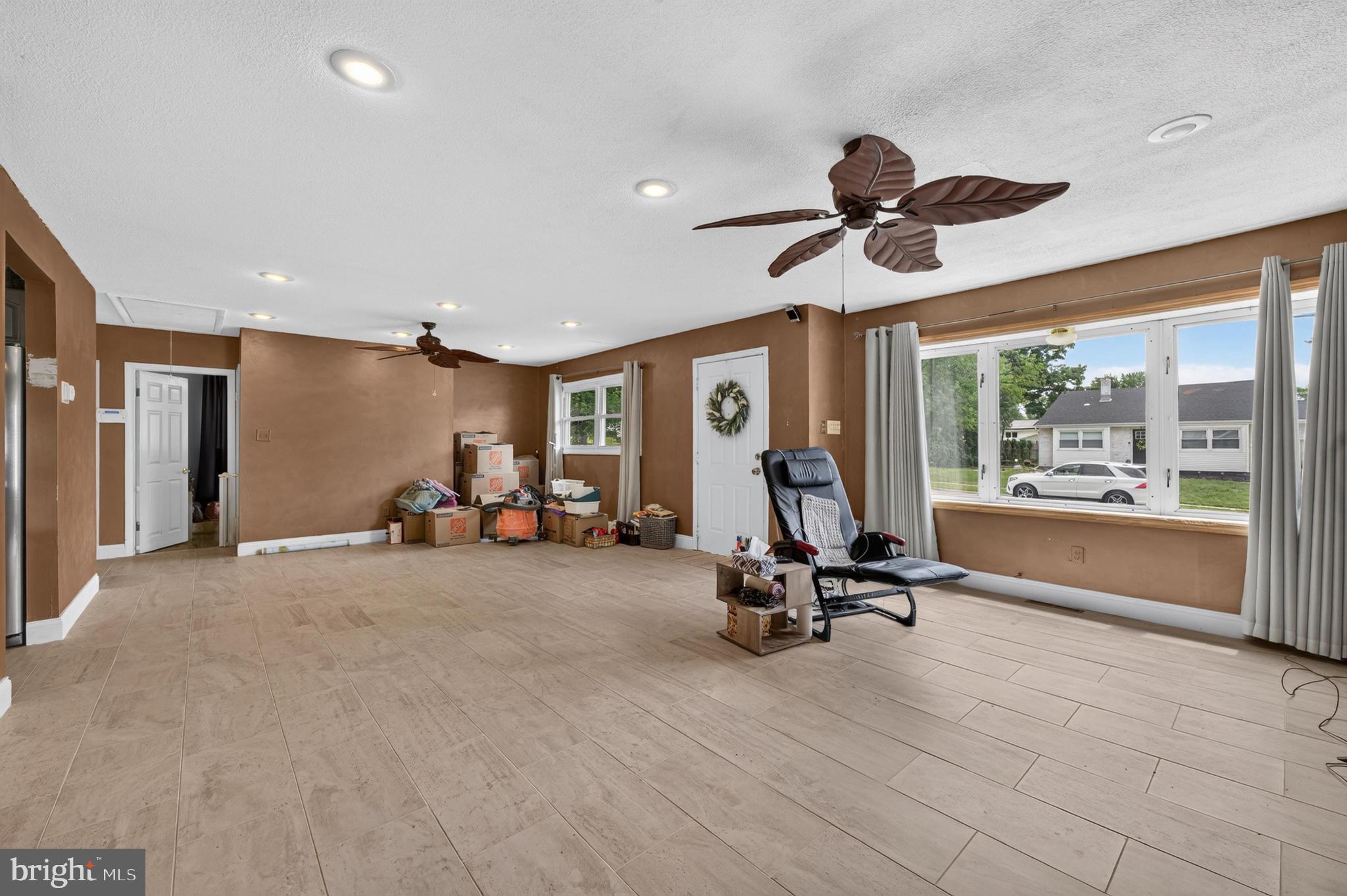 22 Woodbrook Road Turnersville, NJ 08012 - Photo 2 of 22 Living Room