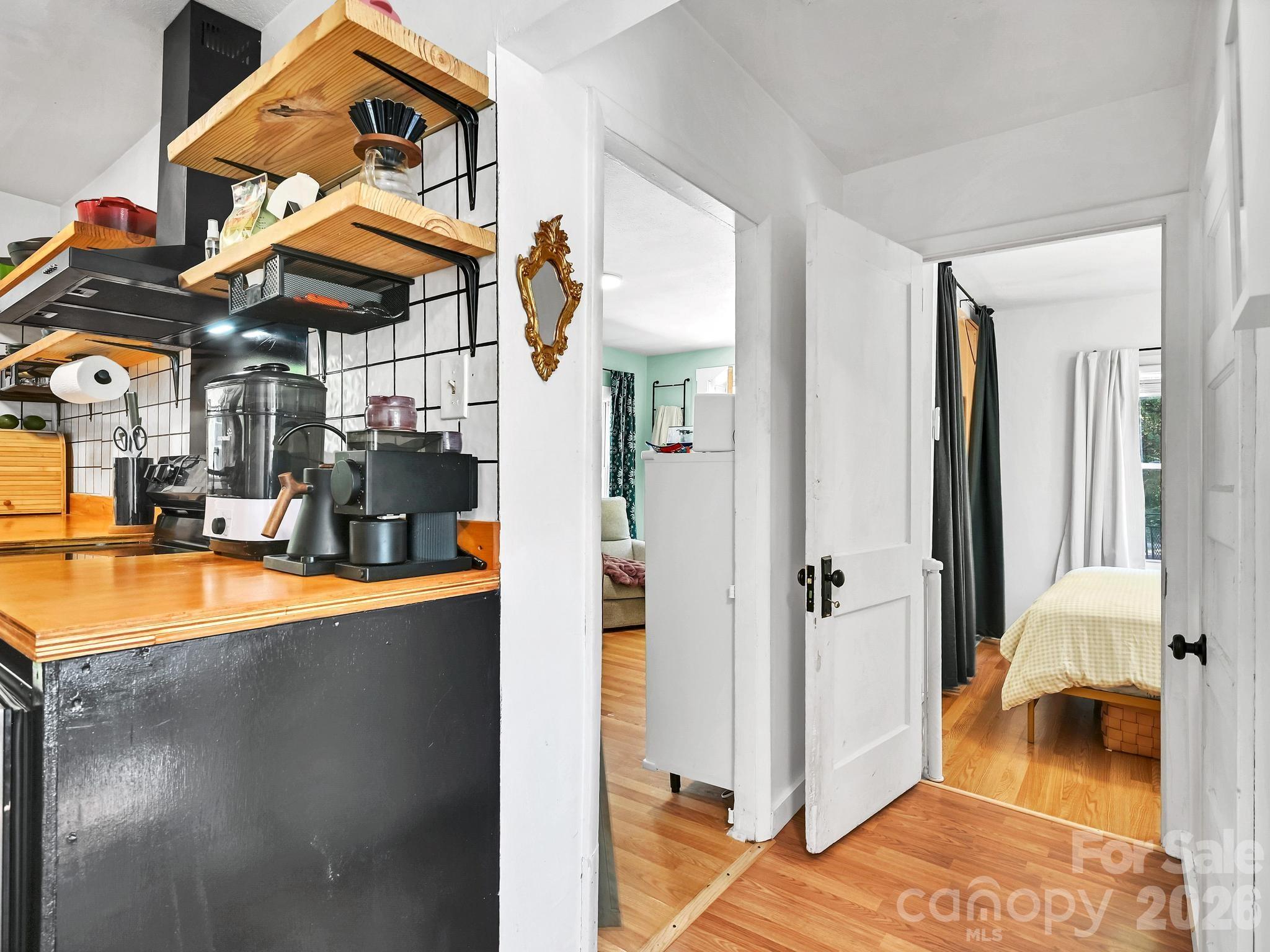 24 Chatham Road Asheville, NC 28804 - Photo 7 of 34