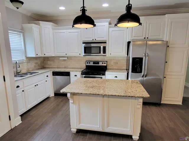 $1,500 | 40485 Sage Field Court, Gonzales, LA 70737