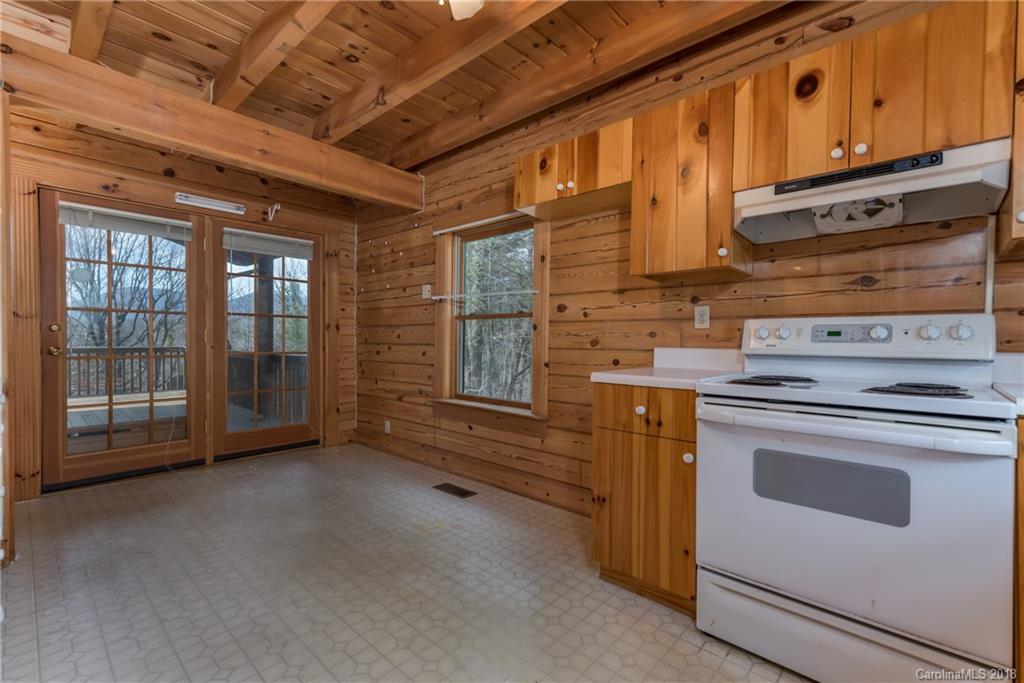 1013 Markham Road Tryon, NC 28782 - Photo 11 of 34
