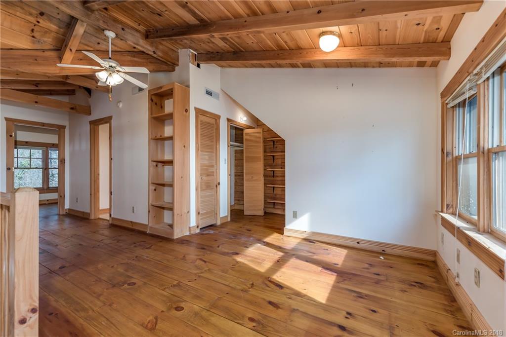 1013 Markham Road Tryon, NC 28782 - Photo 17 of 34
