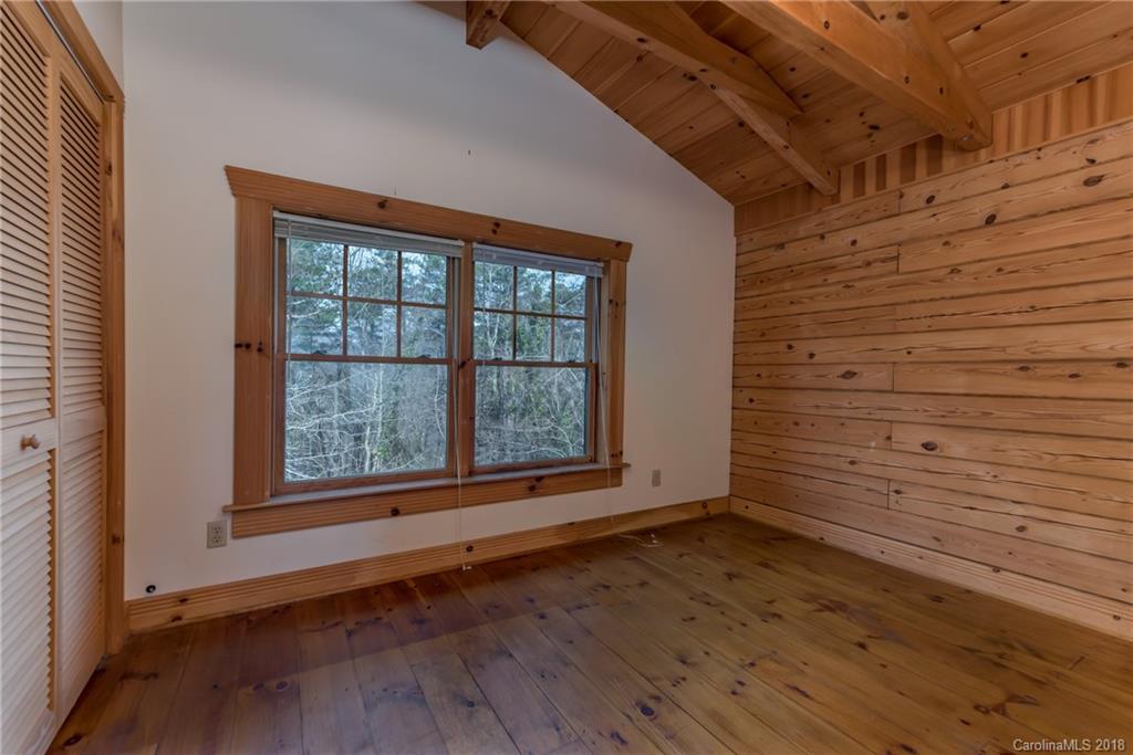 1013 Markham Road Tryon, NC 28782 - Photo 19 of 34