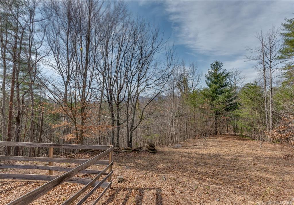 1013 Markham Road Tryon, NC 28782 - Photo 23 of 34