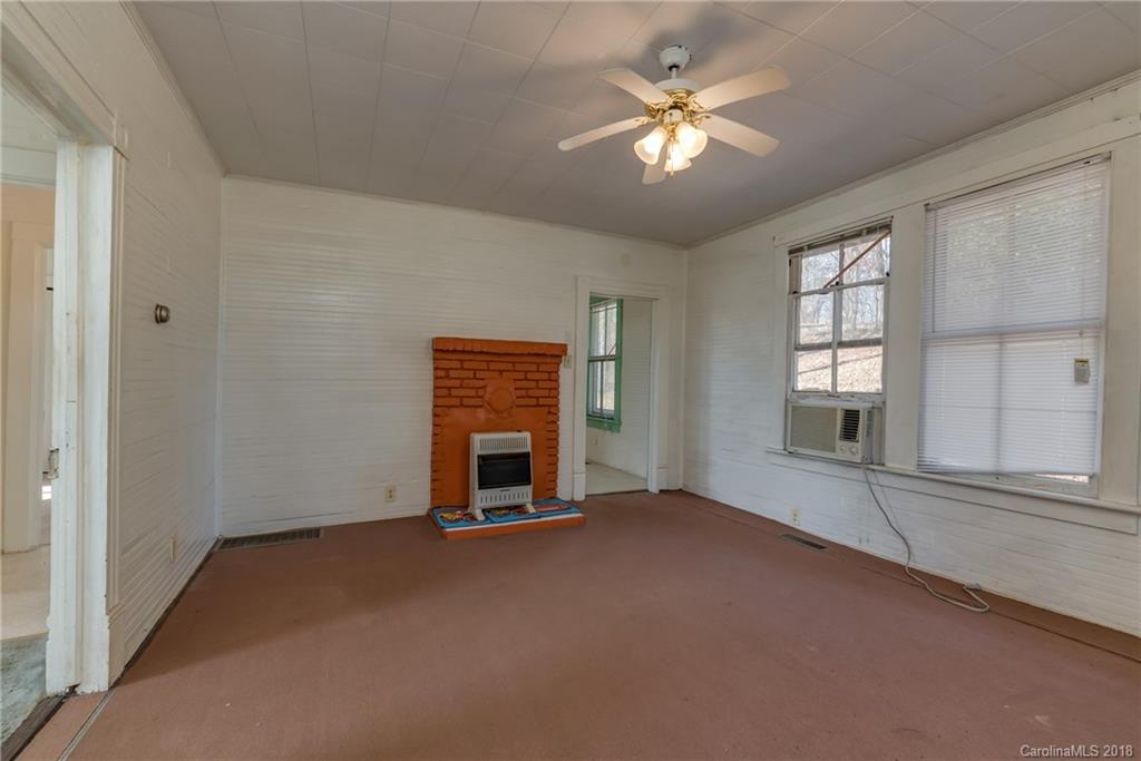1013 Markham Road Tryon, NC 28782 - Photo 28 of 34