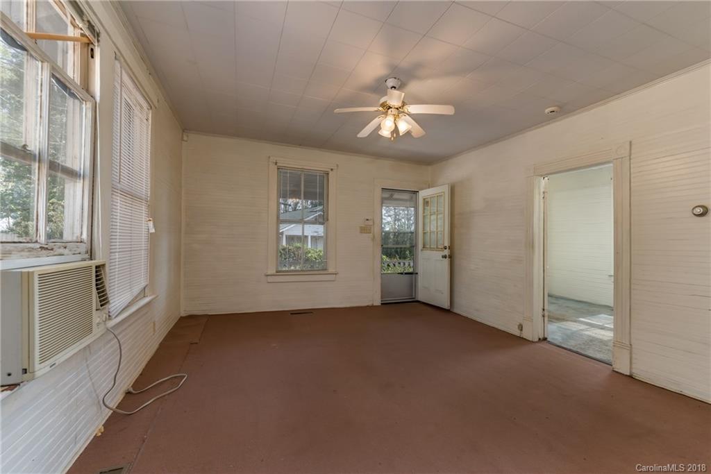 1013 Markham Road Tryon, NC 28782 - Photo 29 of 34