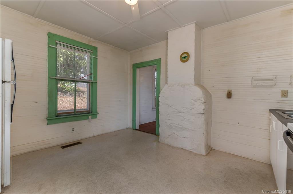 1013 Markham Road Tryon, NC 28782 - Photo 31 of 34