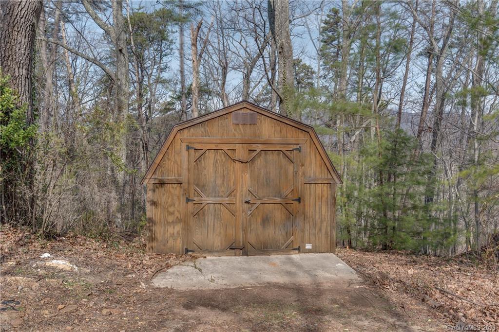 1013 Markham Road Tryon, NC 28782 - Photo 6 of 34
