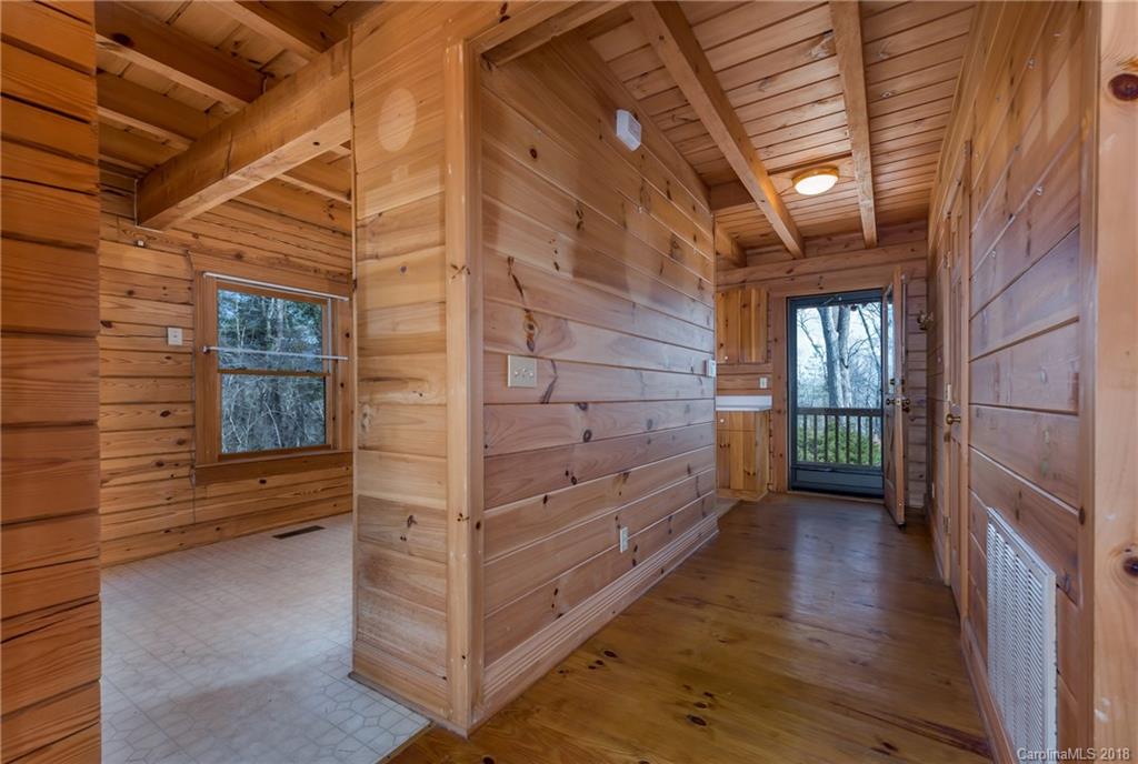 1013 Markham Road Tryon, NC 28782 - Photo 7 of 34