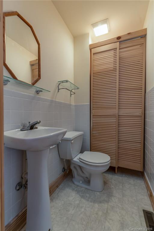 1013 Markham Road Tryon, NC 28782 - Photo 8 of 34