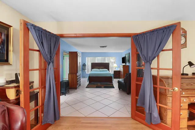 $625,000 | 310 Wilma Circle, Riviera Beach, FL 33404