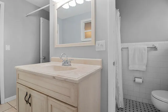 $625,000 | 310 Wilma Circle, Riviera Beach, FL 33404