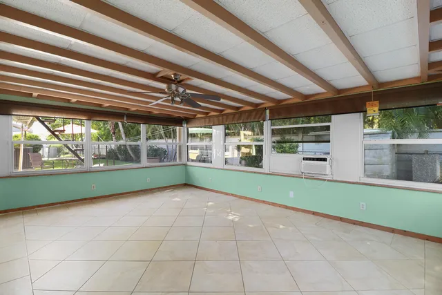 $625,000 | 310 Wilma Circle, Riviera Beach, FL 33404