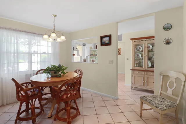 $625,000 | 310 Wilma Circle, Riviera Beach, FL 33404