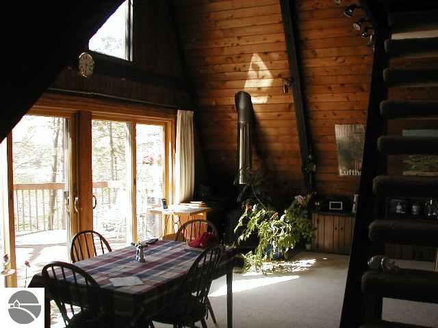 3748 Harolds Road Traverse City, MI 49696 - Photo 11 of 15 1702165-10.JPG