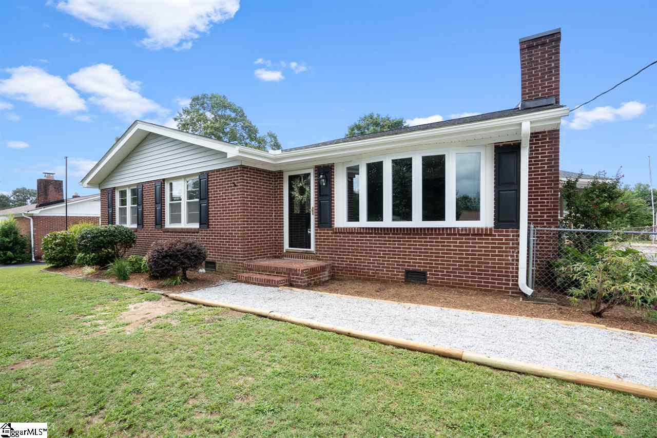 509 Tolar Road Travelers Rest, SC 29690 - Photo 2 of 32 Gallery Image 2
