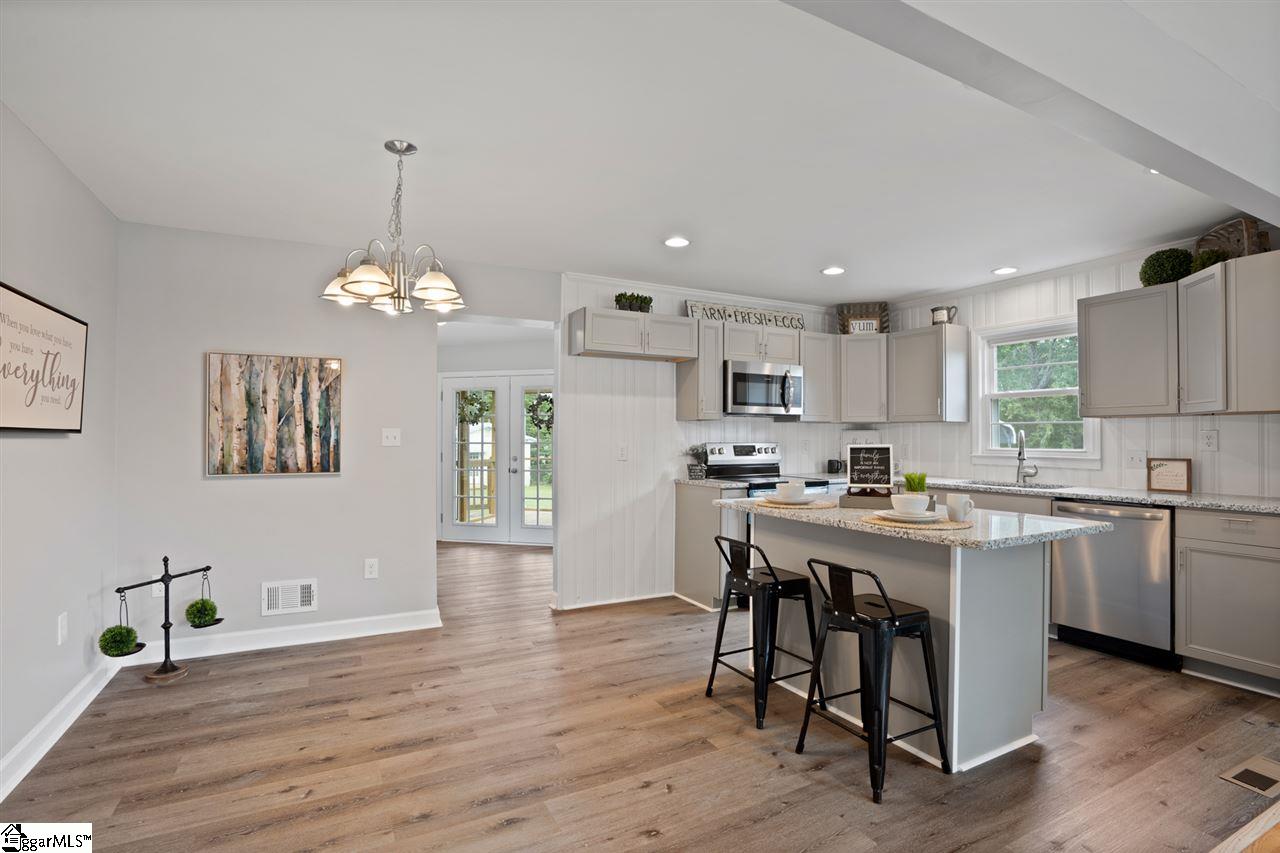 509 Tolar Road Travelers Rest, SC 29690 - Photo 5 of 32 Gallery Image 5