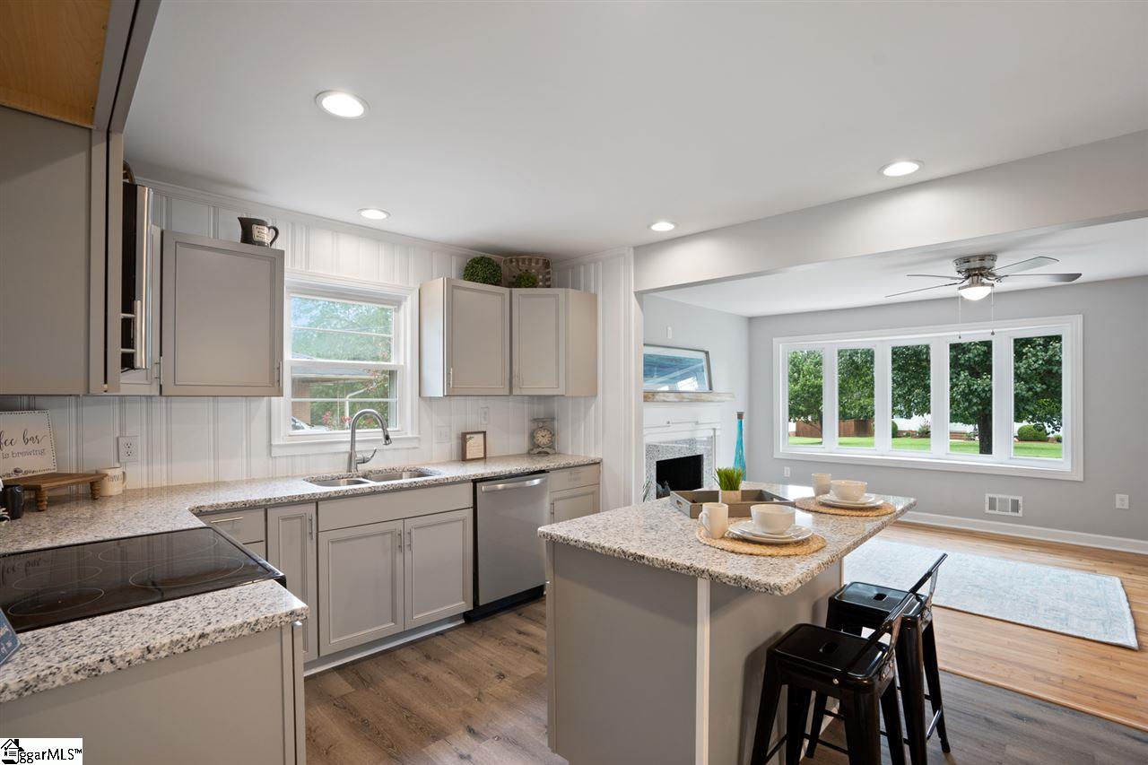 509 Tolar Road Travelers Rest, SC 29690 - Photo 7 of 32 Gallery Image 7