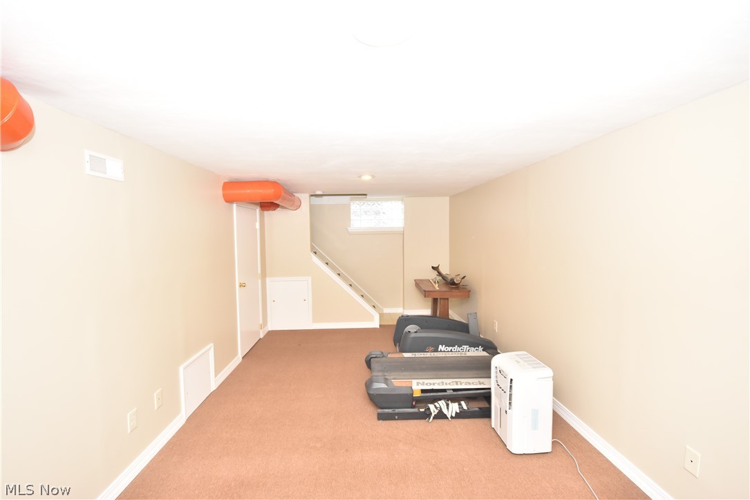 2164 Cranston Road Cleveland, OH 44118 - Photo 24 of 27