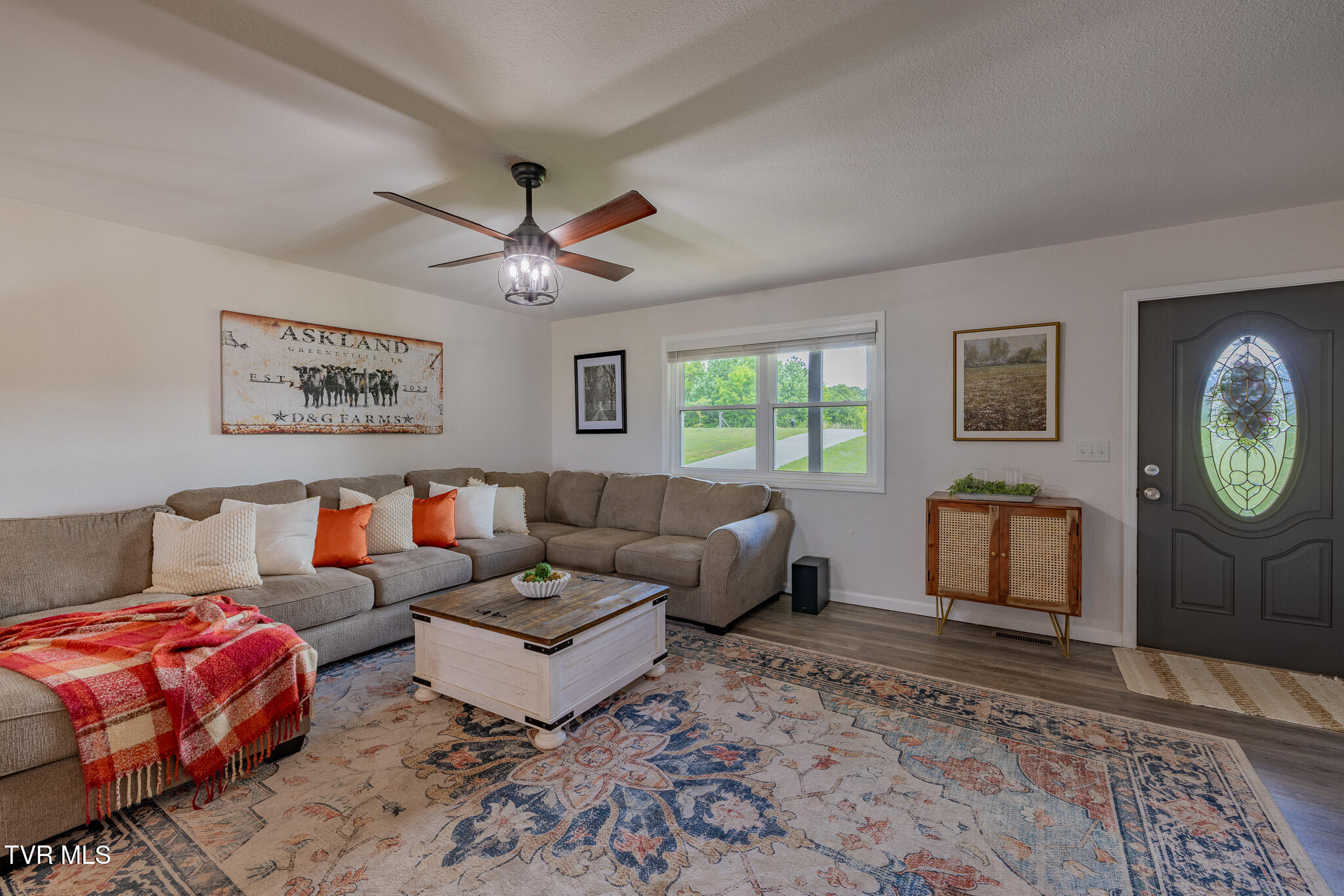 902 South Mill Road Greeneville, TN 37743 - Photo 4 of 50 1R9A5784-HDR