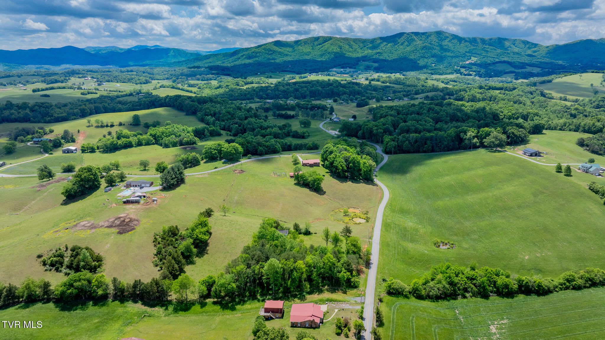902 South Mill Road Greeneville, TN 37743 - Photo 43 of 50 dji_fly_20260430_123408_0217_17775672046